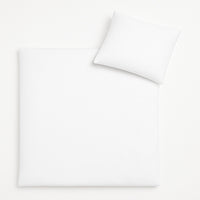 Julius Zöllner Babybettwäsche in Weiß, 100 % Baumwolle, Hotelverschluss, OEKO-TEX Klasse 1 – Set 80×80 cm + 35×40 cm, Produktfoto.