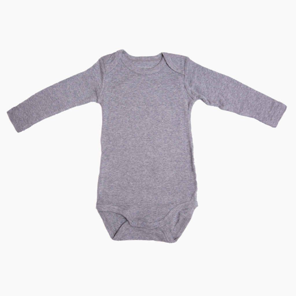 Name it Babybody langarm grau aus 100% Baumwolle – weicher Langarm-Body mit Schlupfausschnitt und Druckknöpfen im Schritt, Größe 68; hautfreundlich und alltagstauglich.