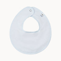 Pippi Babyhalstuch hellblau, weiche Baumwollmischung mit Druckknopf – saugfähiges Sabbertuch für Babys, Babyerstausstattung, Geschenk zur Geburt.