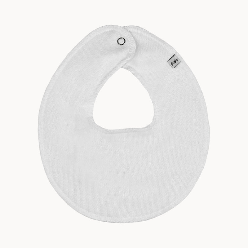 Pippi Babyhalstuch weiß, One Size – weicher Baumwollmix mit Druckknopf, saugfähig gegen Sabbern; praktische Ergänzung zur Baby-Erstausstattung, schönes Geburtsgeschenk.