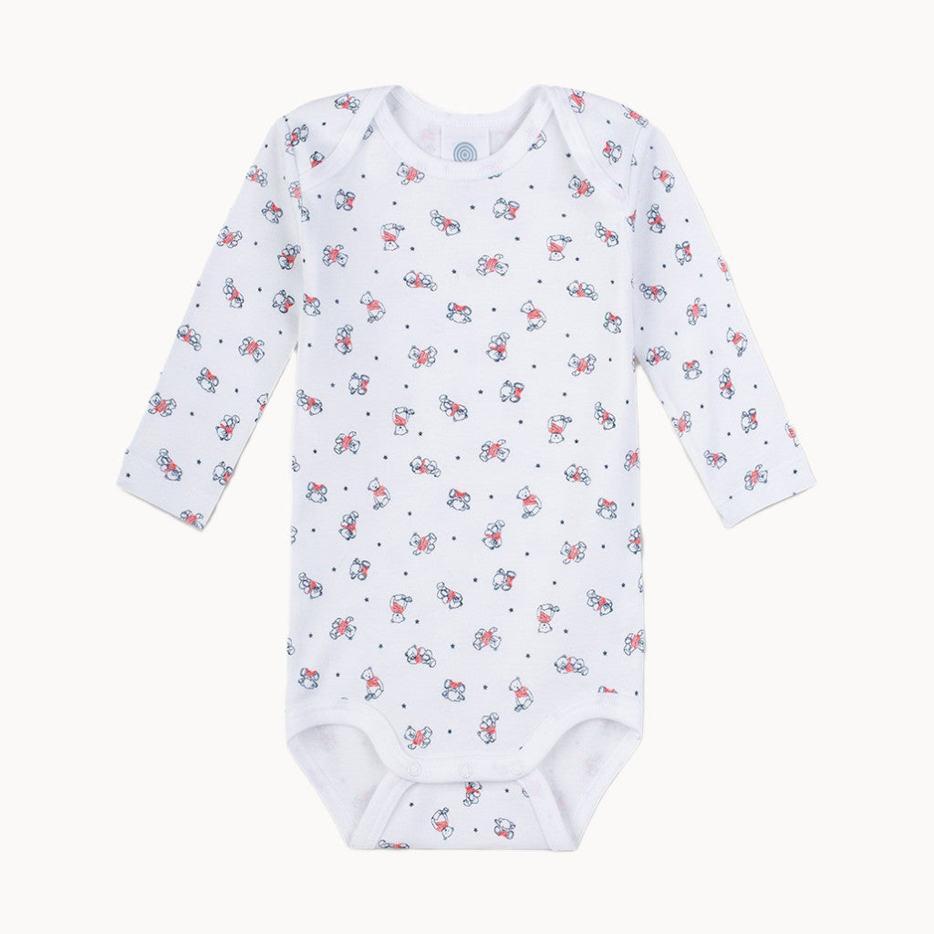 Sanetta Langarm-Babybody weiß mit zartem Allover-Print aus 100 % Bio-Baumwolle (Feinripp), GOTS-zertifiziert (CERES-0352), amerikanischer Ausschnitt und nickelfreie Druckknöpfe im Schritt; made in Europe, trocknerbeständig und hautfreundlich.