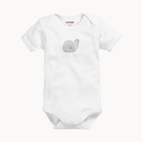 Schnizler Babybody kurzarm weiß mit Wal-Print aus 100% Baumwolle – weicher Kurzarm-Body mit Schlupfausschnitt und Druckknöpfen im Schritt, Größe 50–56; sanft zur Babyhaut und ideal für die Erstausstattung.