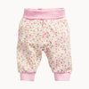 Schnizler Babyhose in Rosa mit Blumenprint aus 100% Baumwolle (Interlock), Größe 62 – weicher Umschlagbund und Beinbündchen, hautfreundlich und OEKO-TEX Standard 100 zertifiziert; bequeme Hose für Spielen und Schlafen.