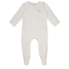 weißer babyschlafanzug von sense organics als geschenke zur geburt in babybox von taidasbox
